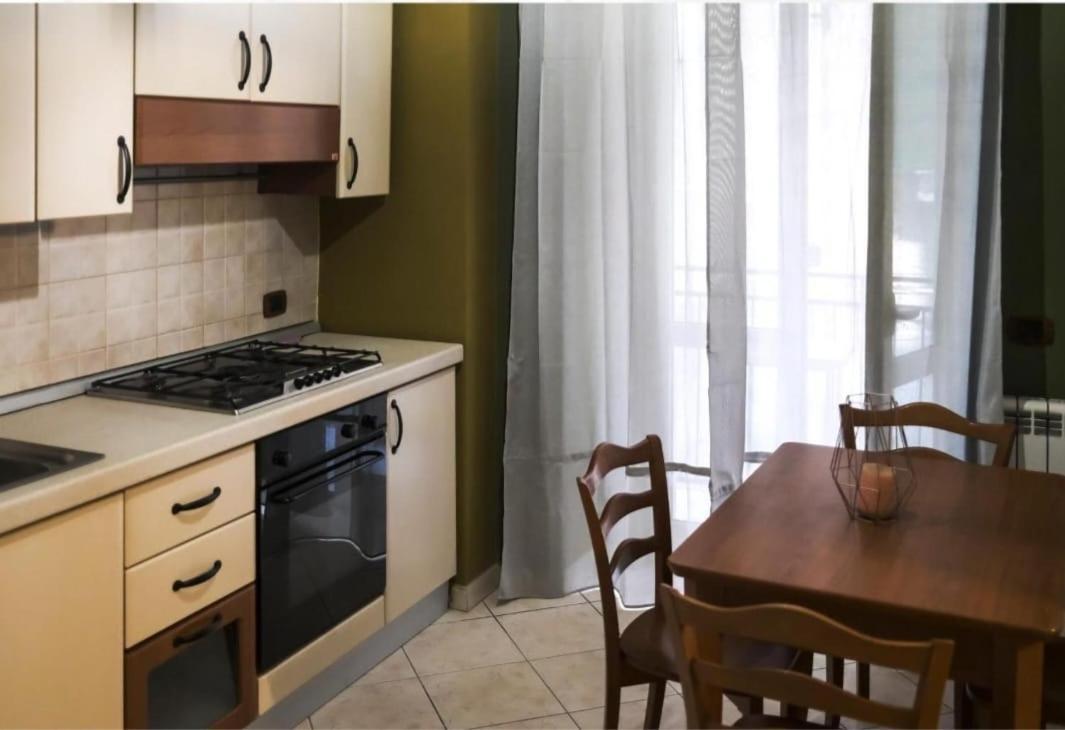 Triple Centro Storico Da Peppe Apartment Naples
