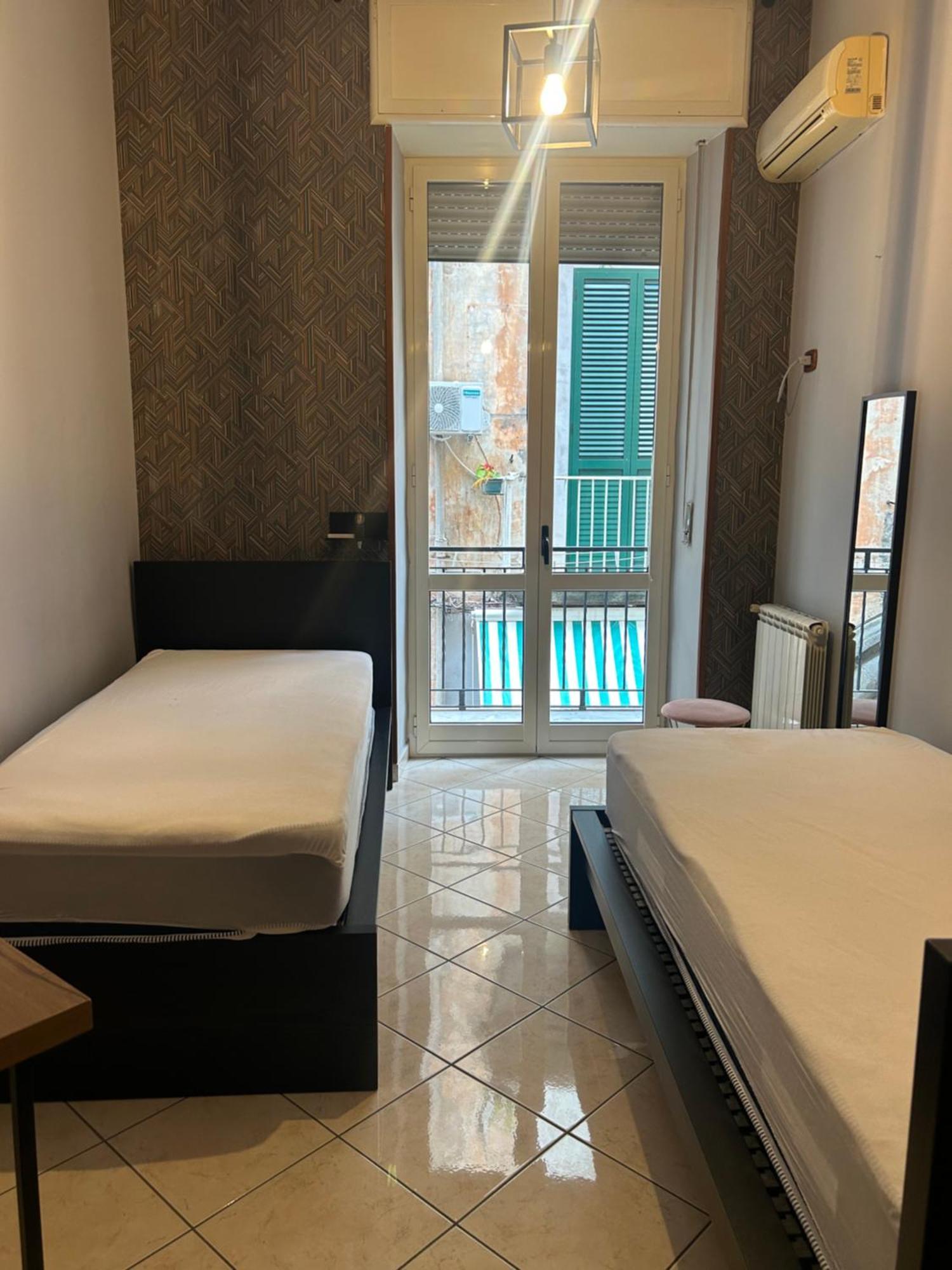 Triple Centro Storico Da Peppe Apartment *